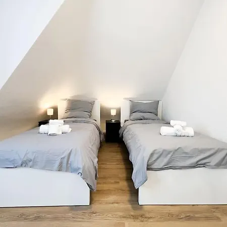 Next To Fair 4 * Dusseldorf