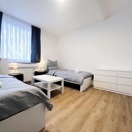 Apartment Next To Fair 4 *